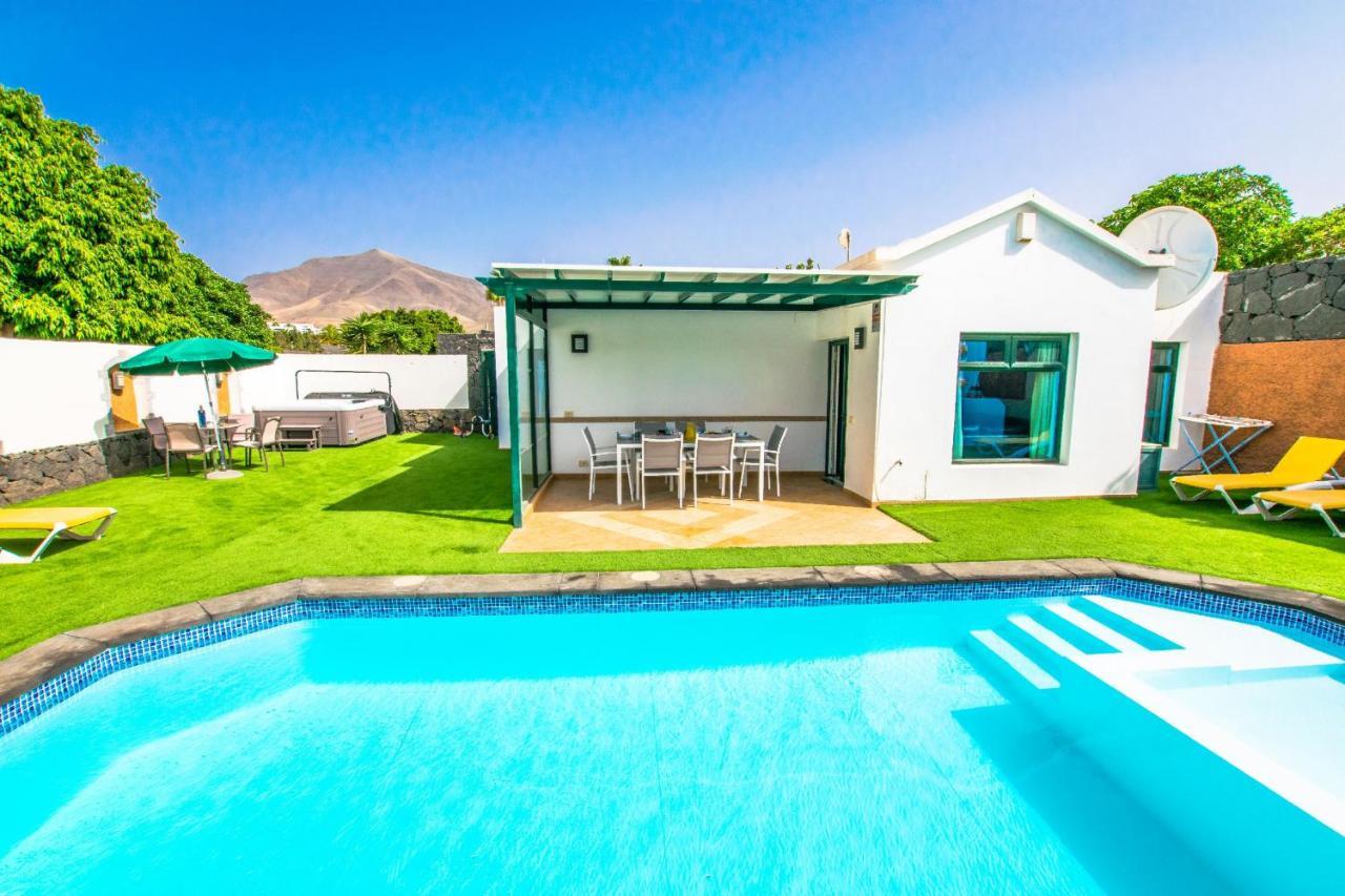 Villa Los Arcos - Lh160 By Villas Now Ltd Playa Blanca  Exteriör bild